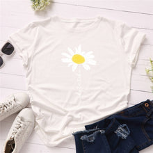 Load image into Gallery viewer, Daisy Print Summer T Shirt (XXL - 5XL)
