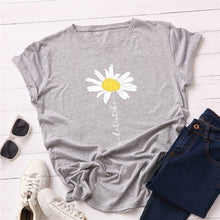 Load image into Gallery viewer, Daisy Print Summer T Shirt (XXL - 5XL)
