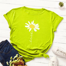 Load image into Gallery viewer, Daisy Print Summer T Shirt
